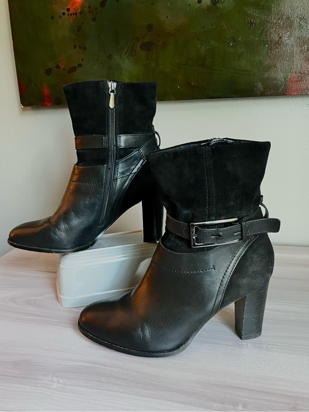 Clark’s Women’s Black Leather & Suede Ankle Boots with Buckle - 8M